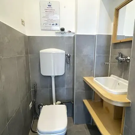 アパート Easystay バーリ