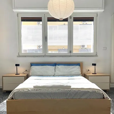 Easystay Apartment *